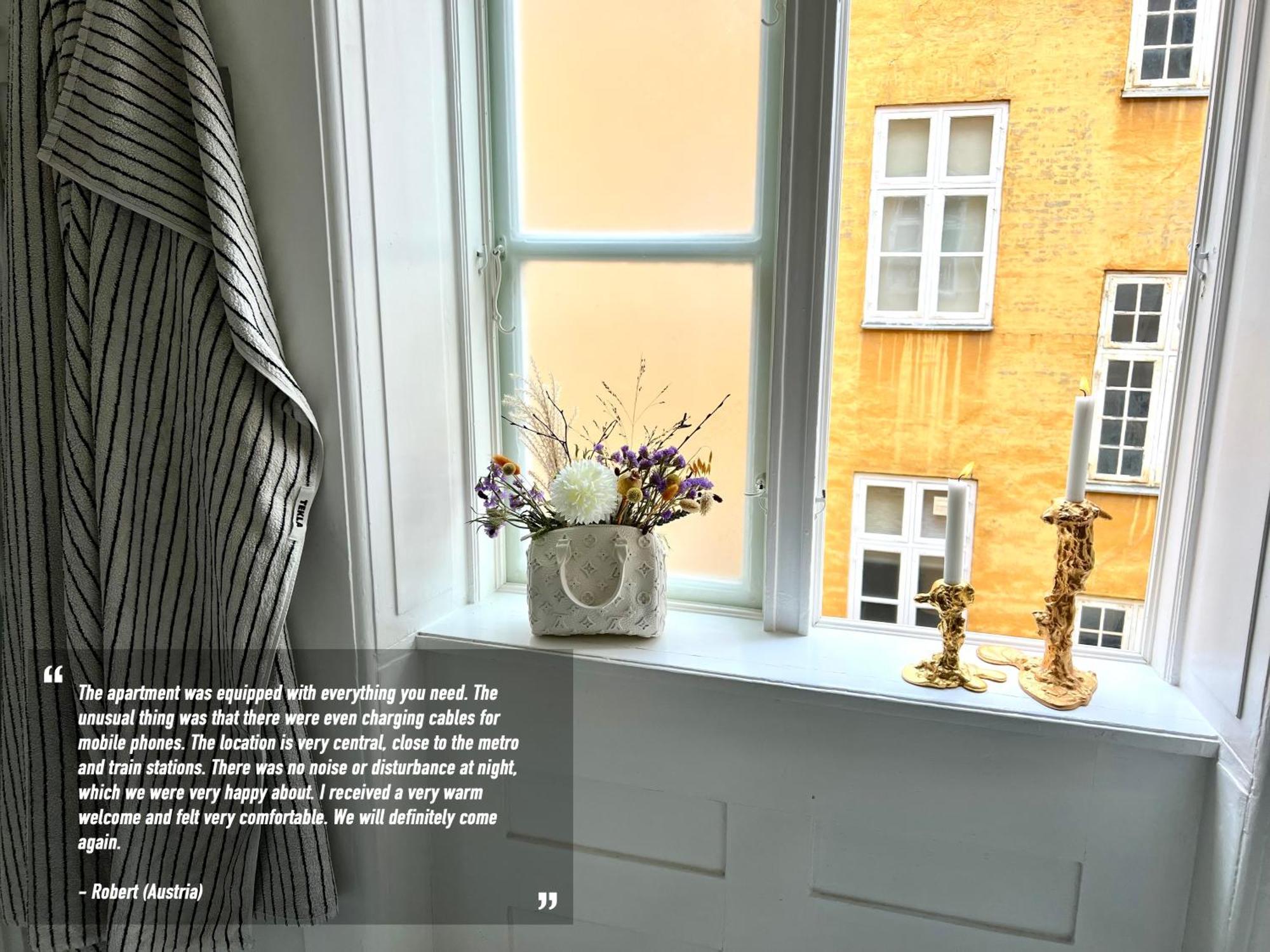 Luxury 'kings Garden View' 260m2 Prime Located Flat Apartment *